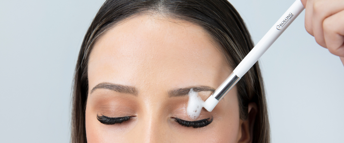 Why it is important to keep eyelash extensions clean?